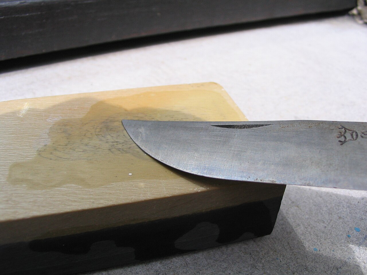 Afilar el cuchillo en casa sin miedo