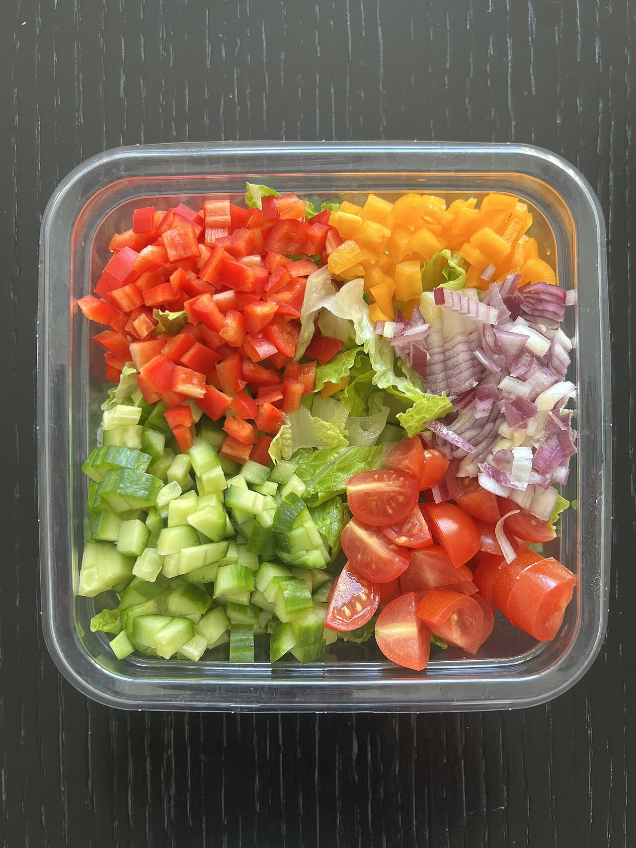 Verduras picadas y ordenadas antes de cocinar
